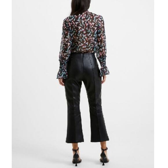 New ~ FRENCH CONNECTION ~ Women's Black Pleated Front Cropped Pants Size 8 - Picture 2 of 8